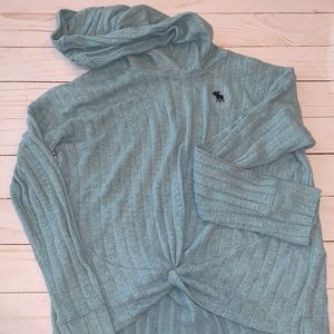 Abercrombie kids top